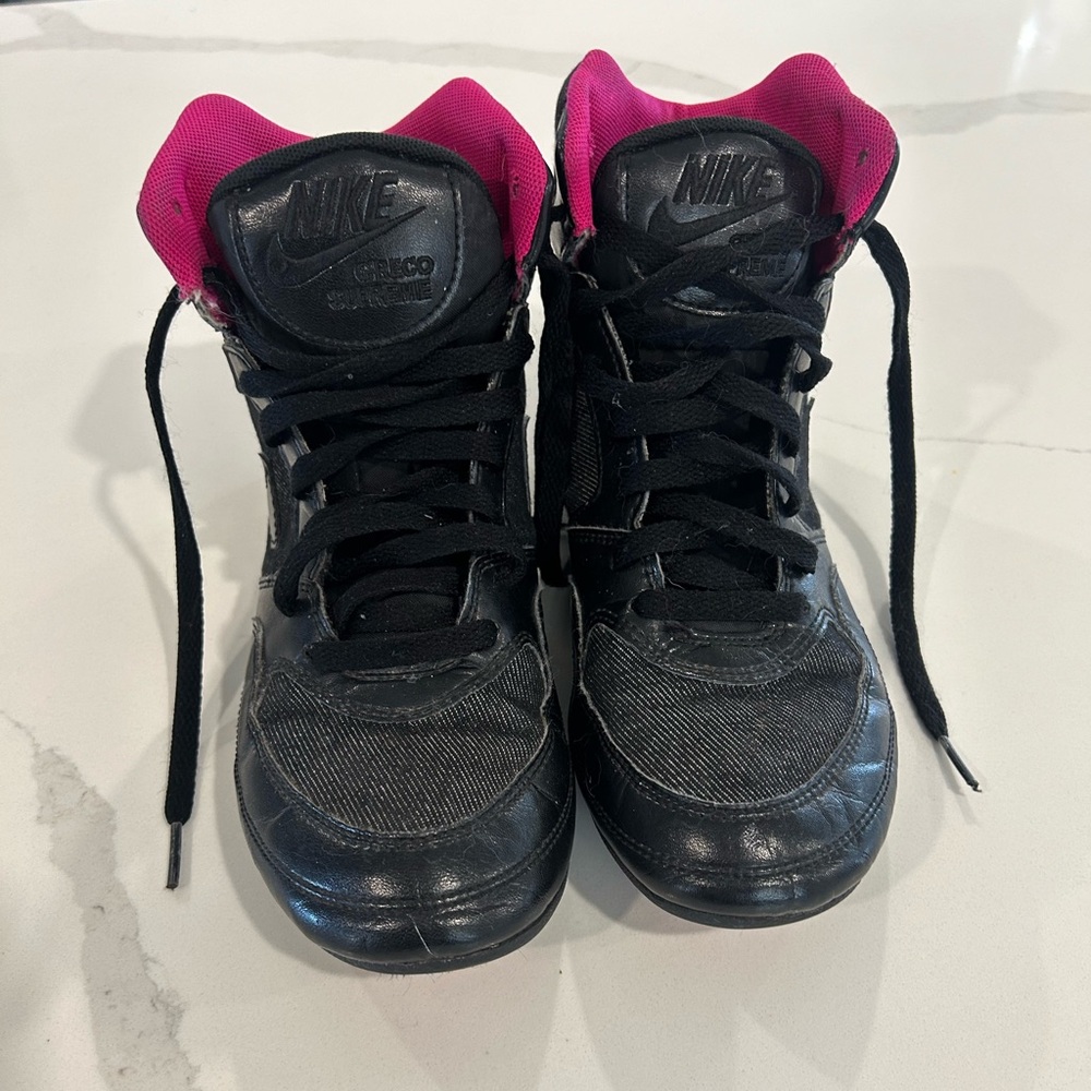Women’s Nike Greco